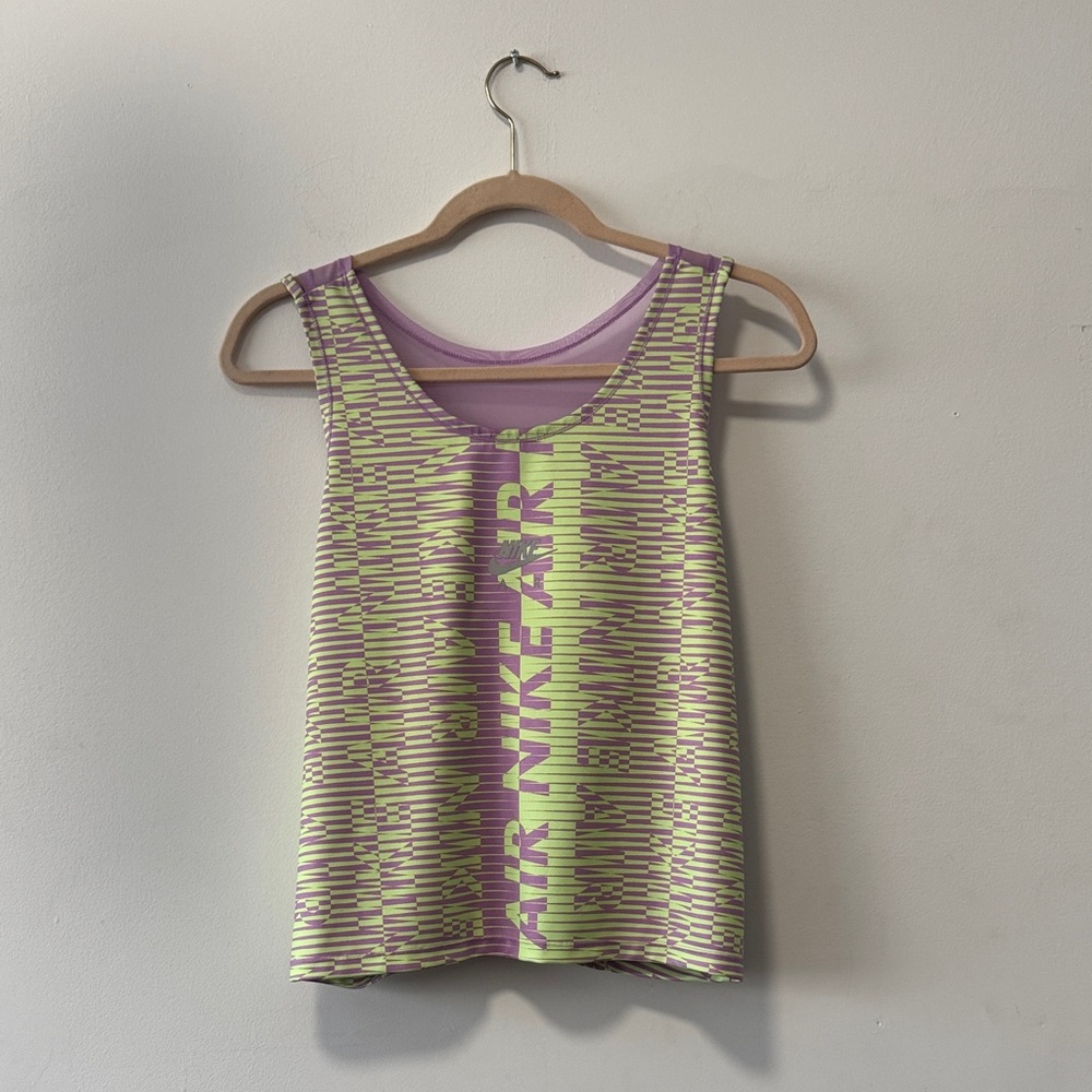 Nike Air Purple Graphic Workout Tank in XL